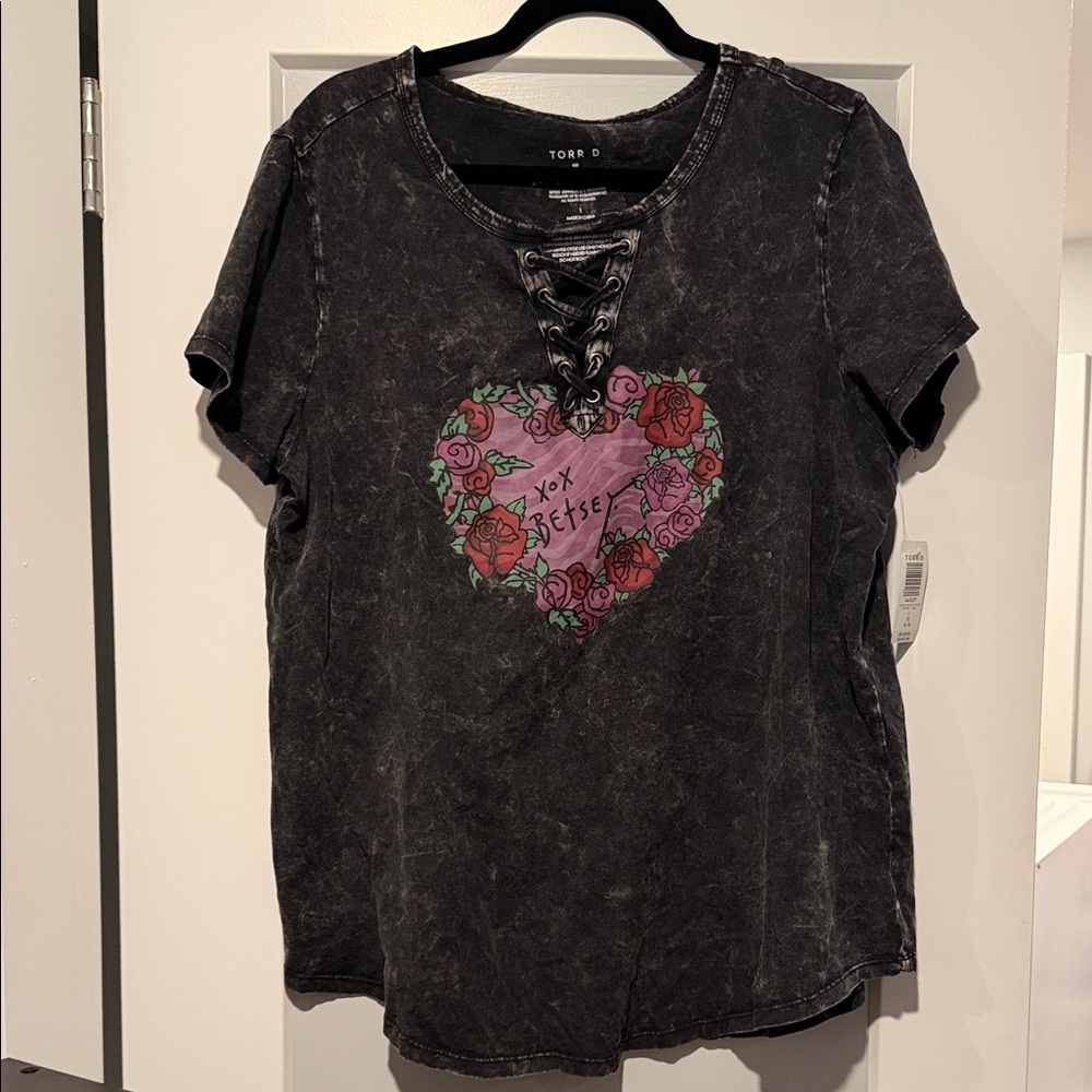 Torrid Black Heart Graphic Lace-Up Tee
